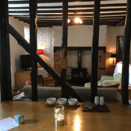200 Year Old Gardener'S Cottage, Mid Wales ชานีดลอยส์ ภายนอก รูปภาพ